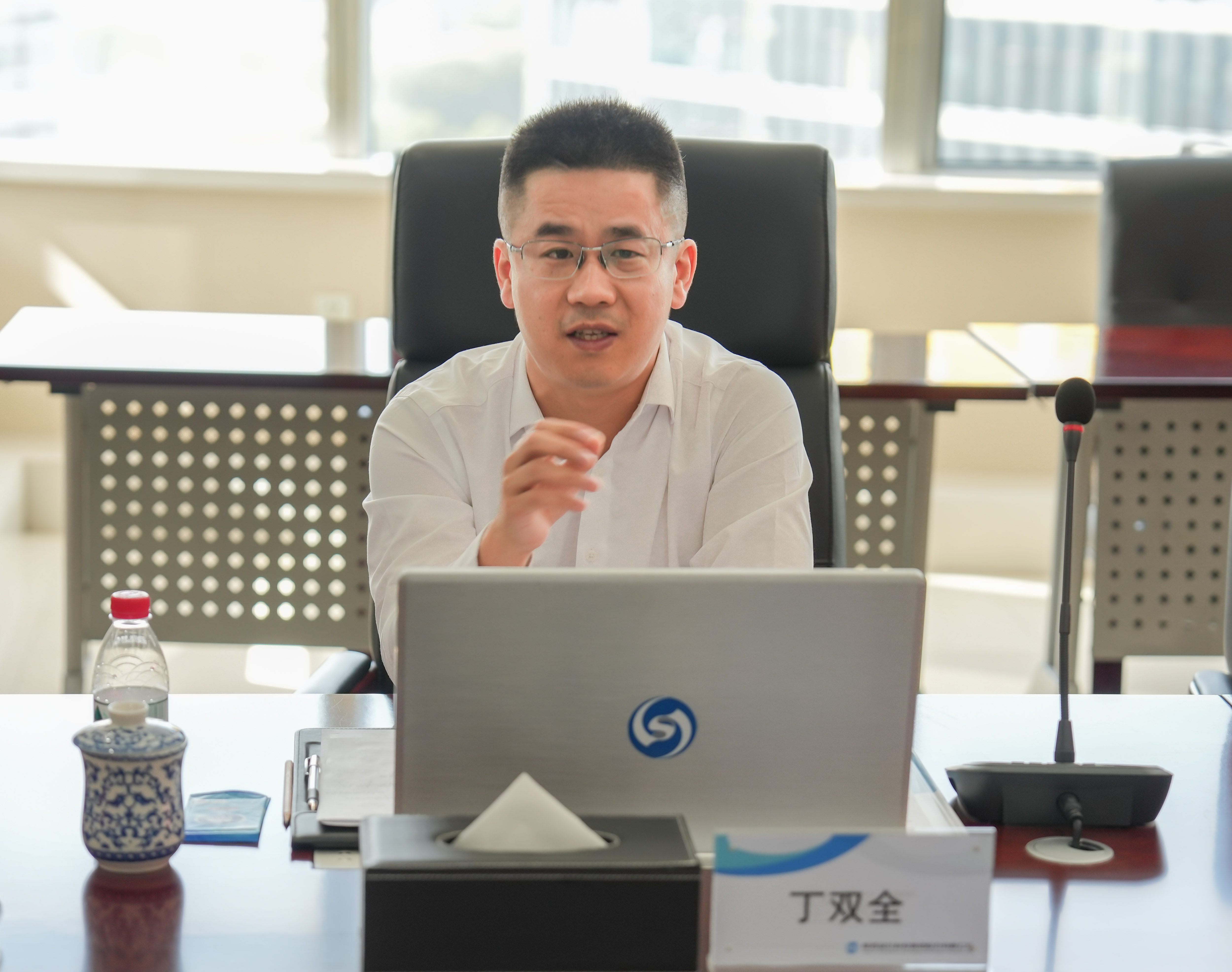 “博亿国际(中国)有限公司灿灿 一路向阳”——当阳市委常委、副市长丁双全一行莅临集团公司考察交流